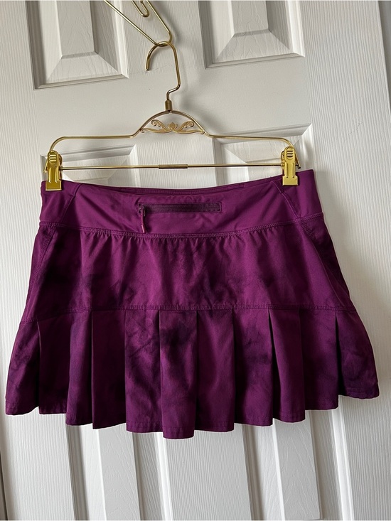 lululemon athletica Pants - Lululemon Speed Skirt Purple Dewberry Spray Tie Dye Size 6 Built-in Shorts